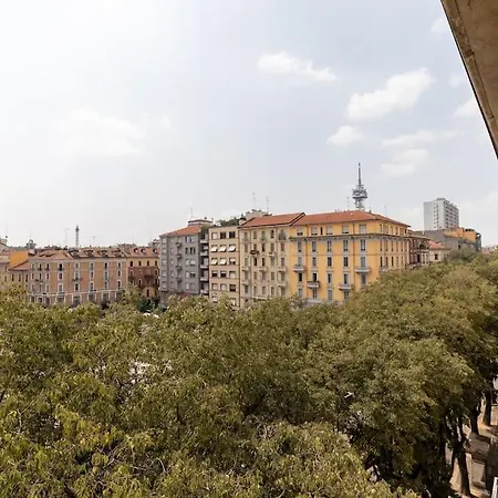 Apartment Piazza Gramsci - Splendido Trilocale Con 2 *